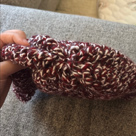 Knit Beanie Handmade in Maroon and White - Picture 4 of 4